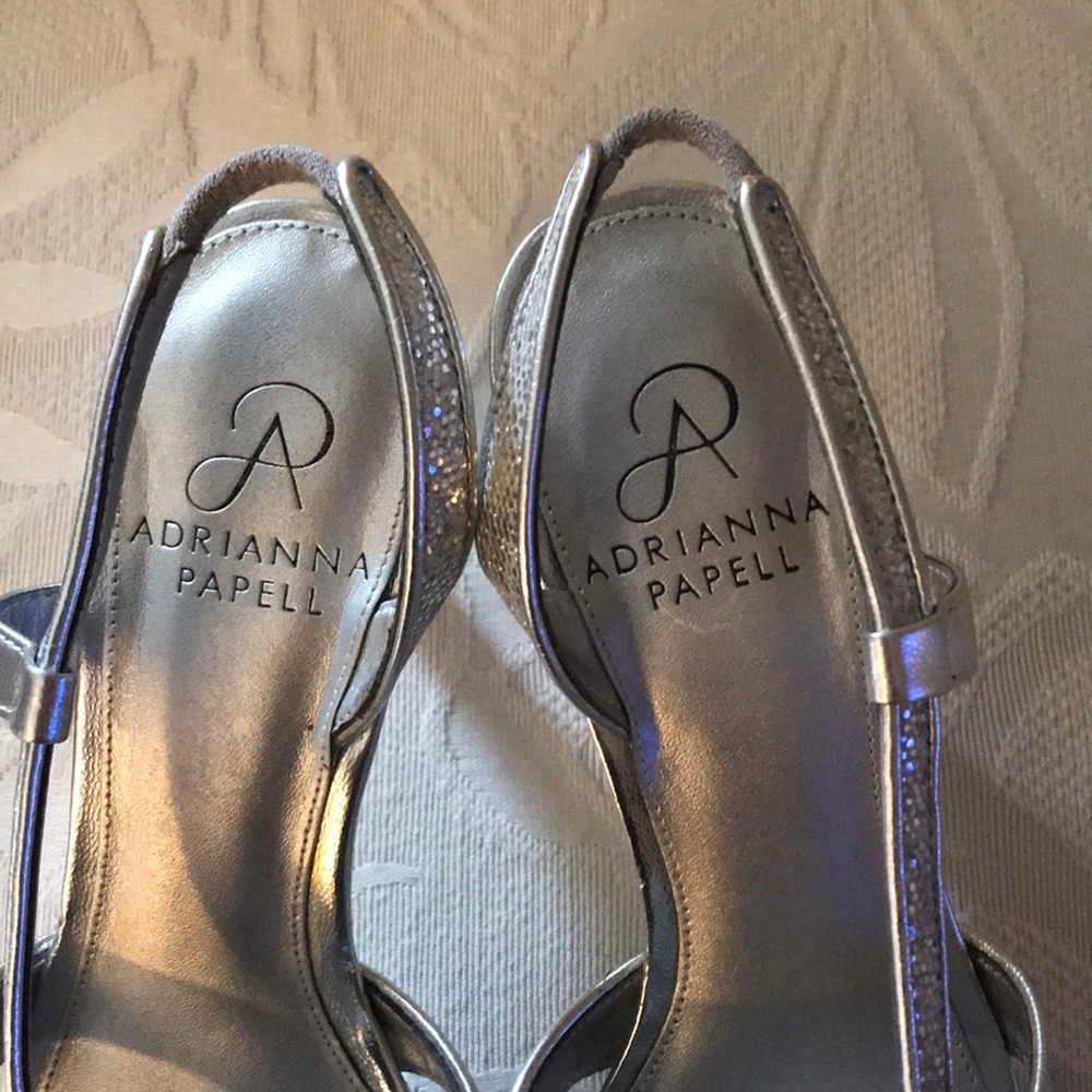 Adrianna Papell Women's Adara Fabric Open Toe Special Shoes Gold Size 8.5 M